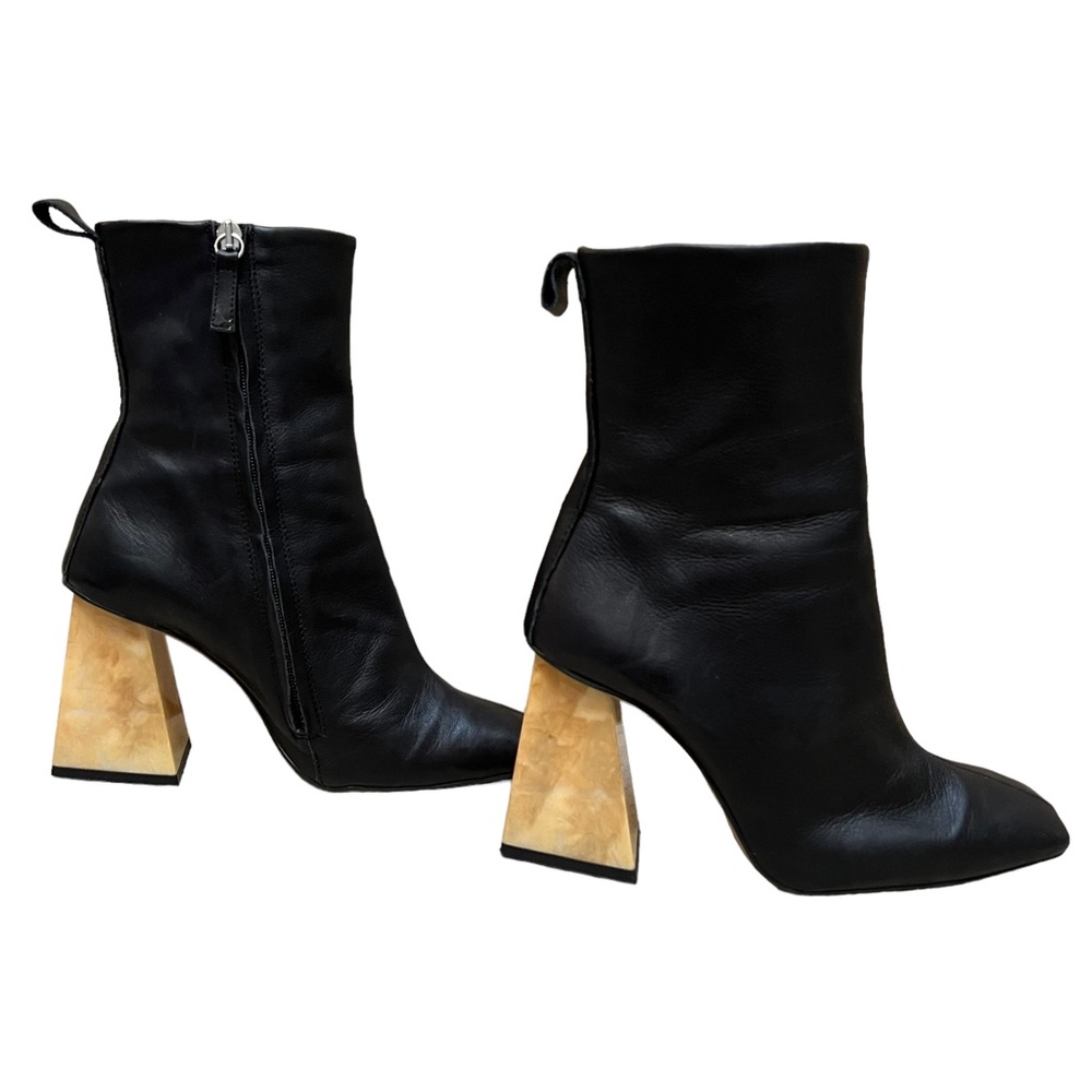 Topshop Hobbs black leather ankle boots with a block heel Size 40/ 9.5